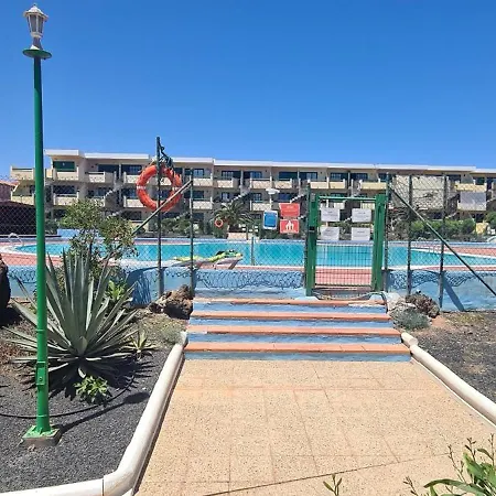 Sunny With Pool View By Ocean شقة *